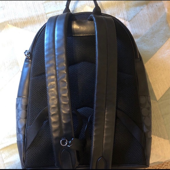 Coach back pack barely used - Picture 2 of 4